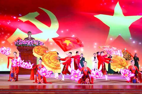 Hội nghị “Gặp mặt, biểu dương người làm báo tiêu biểu”
