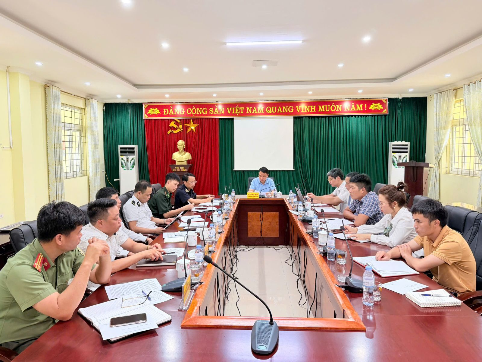 Hội nghị giao ban các lực lượng chức năng tại cửa khẩu Quốc tế Ma Lù Thàng 06 tháng đầu năm, phương hướng nhiệm vụ 06 tháng cuối năm 2026